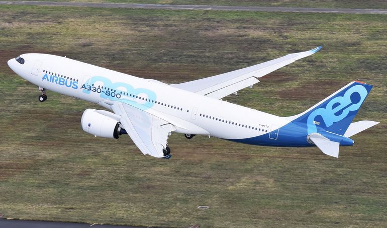 AIRBUS A-330-800 AIRBUS ACJ-330-800 A338 aircraft photograph