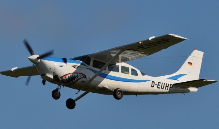 CESSNA 207 (turbine) SOLOY Turbine 207 C07T aircraft photograph