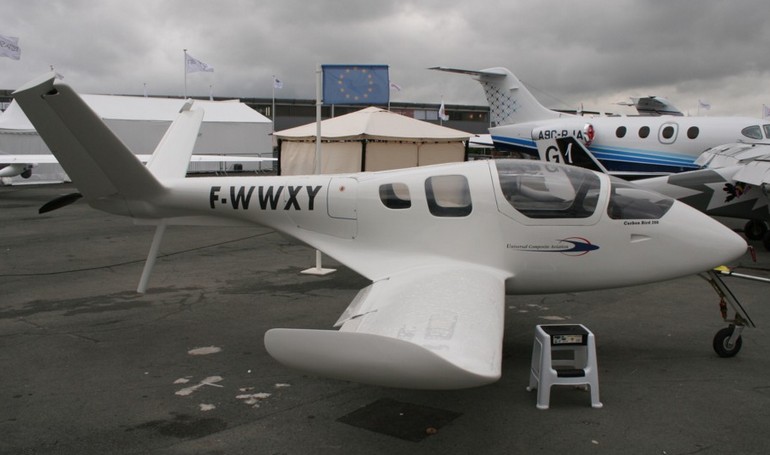 UNIVERSAL COMPOSITE Carbon Bird CABI aircraft photograph