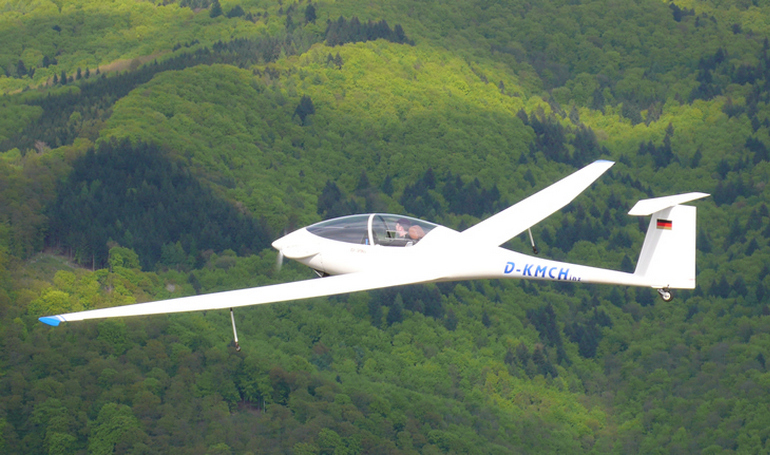AKAFLIEG DARMSTADT D-39 D39 aircraft photograph