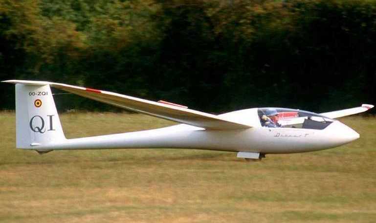 SCHEMPP-HIRTH Discus BM SCHEMPP-HIRTH Discus BT SCHEMPP-HIRTH Discus 2T SCHEMPP-HIRTH Discus 2CT DISC aircraft photograph