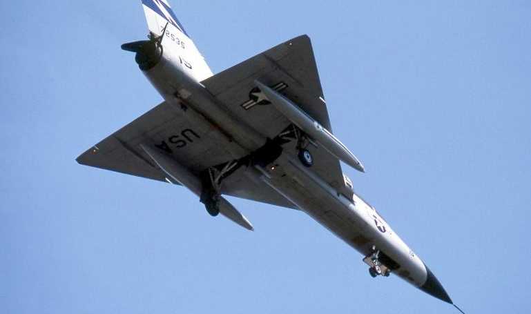 CONVAIR QF-106 Delta Dart F106 aircraft photograph