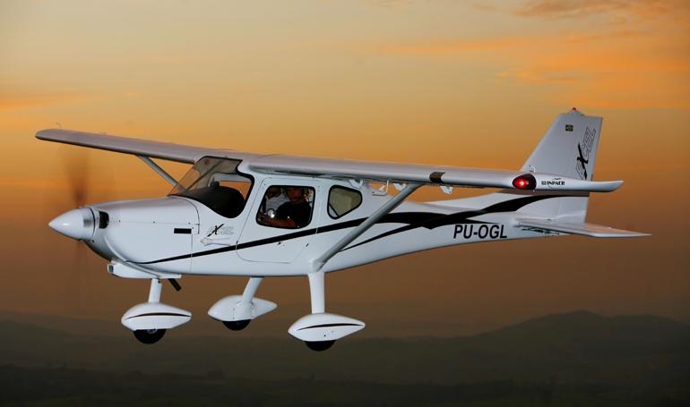 INPAER Excel INEC aircraft photograph