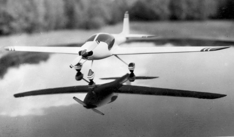 AEROPLASTIKA LAK-X AVIA BALTIKA LAK-X LAKX aircraft photograph