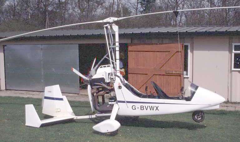 MAGNI M-16 Tandem Trainer MM16 aircraft photograph