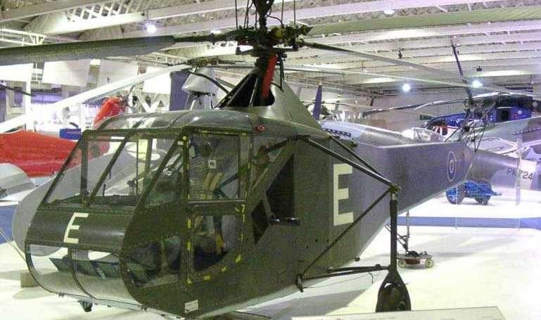 SIKORSKY H-4 Hoverfly SIKORSKY R-4 Hoverfly R4 aircraft photograph