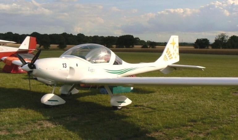 AVIAKIT Vega 3000 VG3T aircraft photograph